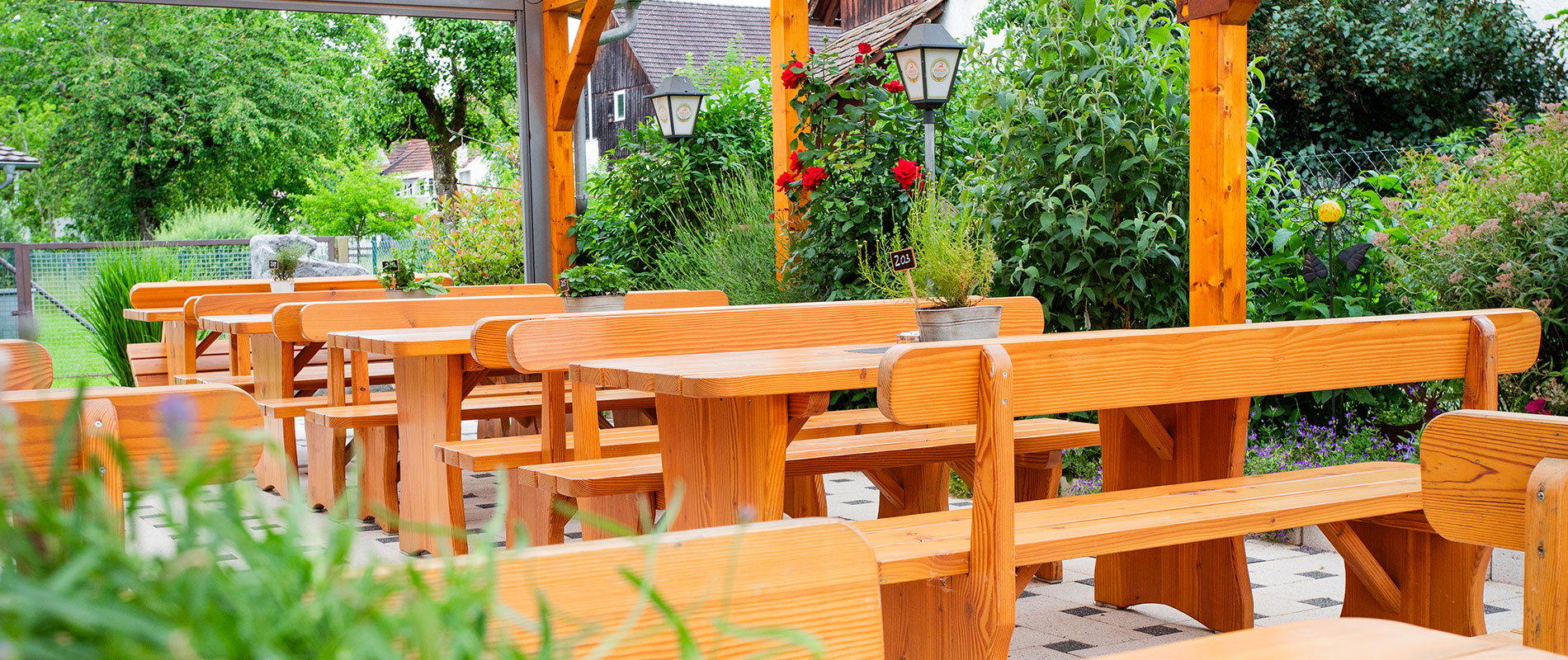 gasthof-loewen-startseite-biergarten